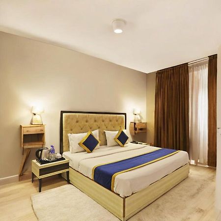 Hotel Almora Sky Near By Delhi International Airport With - Free Airport Pickup And Drop New Delhi Extérieur photo