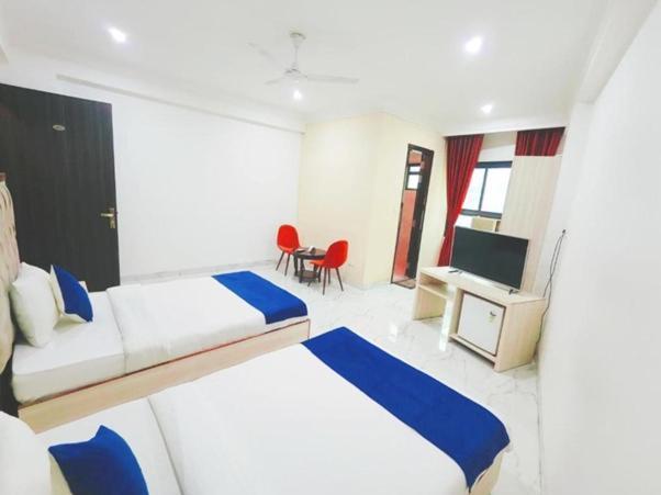Hotel Almora Sky Near By Delhi International Airport With - Free Airport Pickup And Drop New Delhi Extérieur photo