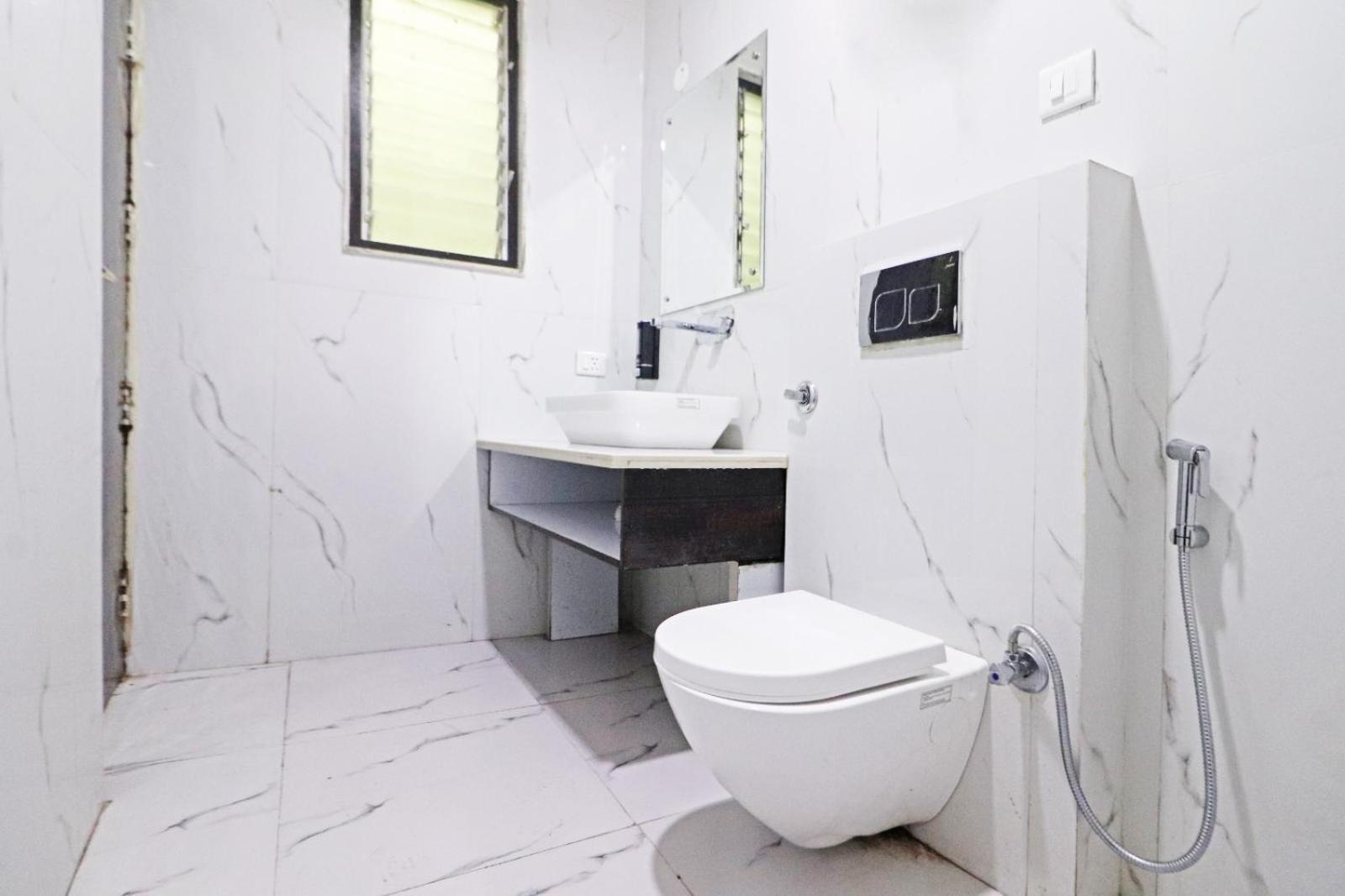 Hotel Almora Sky Near By Delhi International Airport With - Free Airport Pickup And Drop New Delhi Extérieur photo