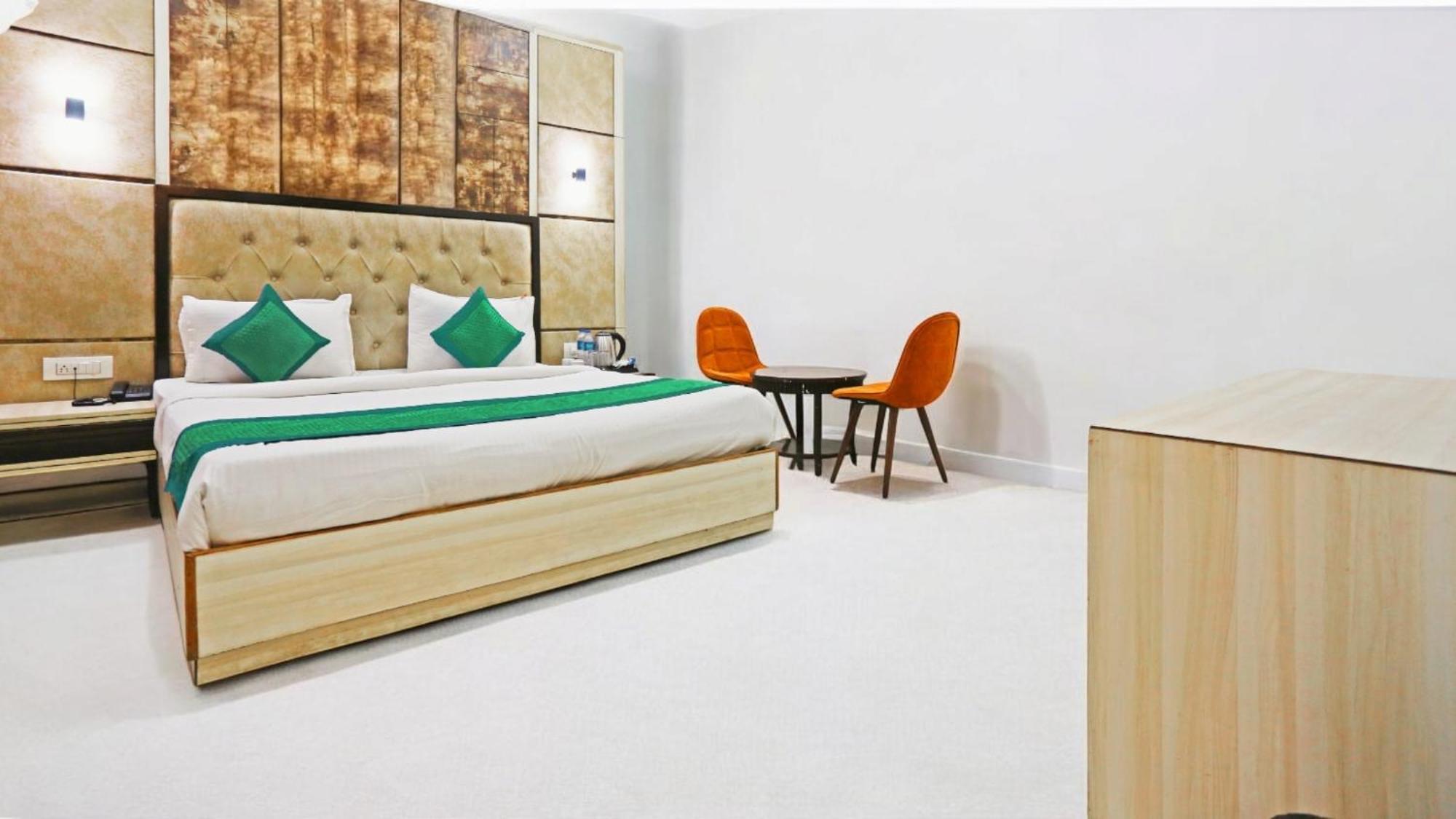 Hotel Almora Sky Near By Delhi International Airport With - Free Airport Pickup And Drop New Delhi Extérieur photo