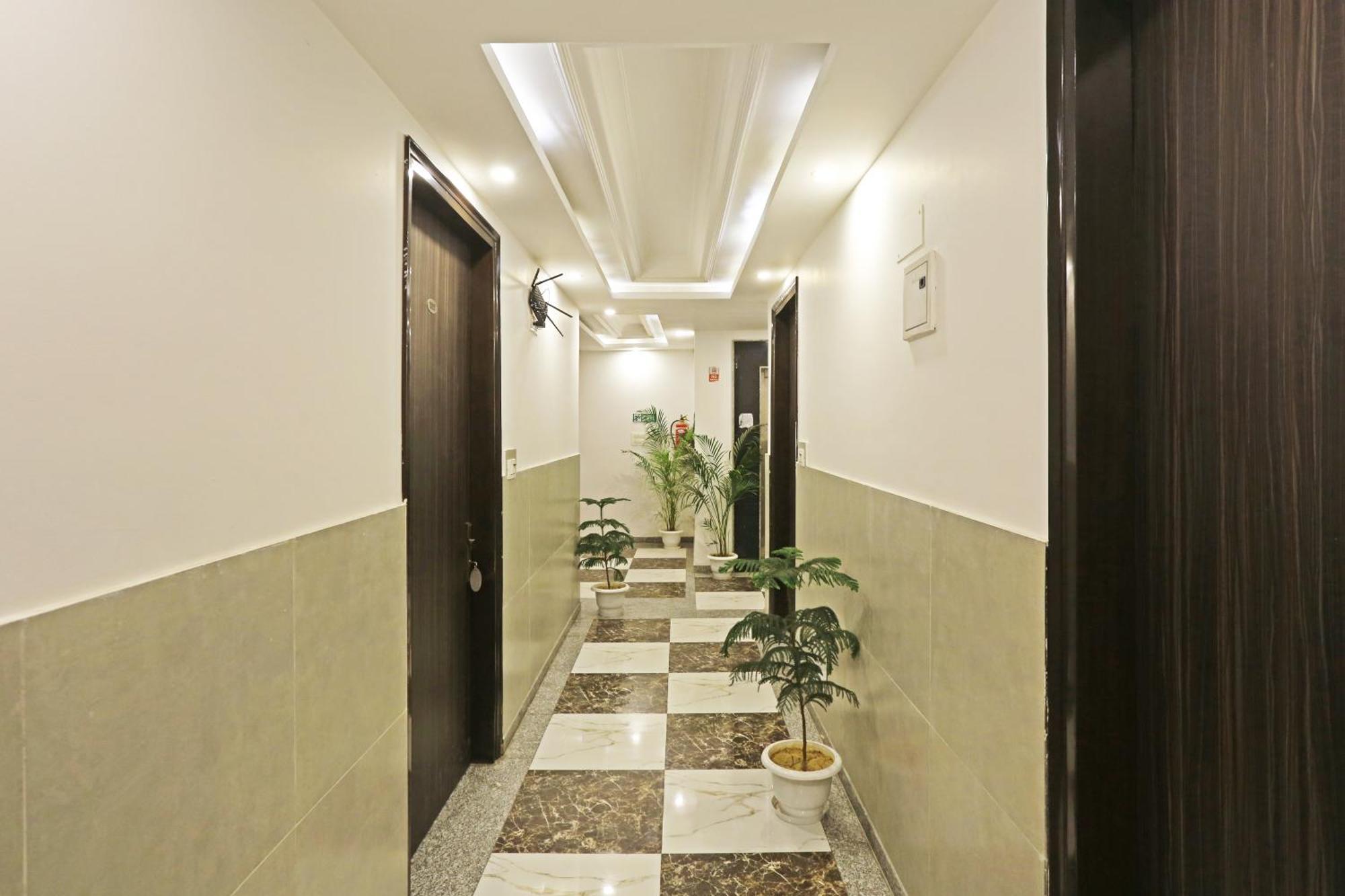 Hotel Almora Sky Near By Delhi International Airport With - Free Airport Pickup And Drop New Delhi Extérieur photo