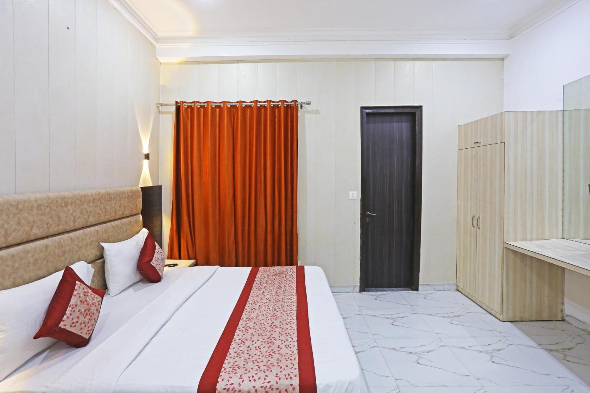 Hotel Almora Sky Near By Delhi International Airport With - Free Airport Pickup And Drop New Delhi Extérieur photo