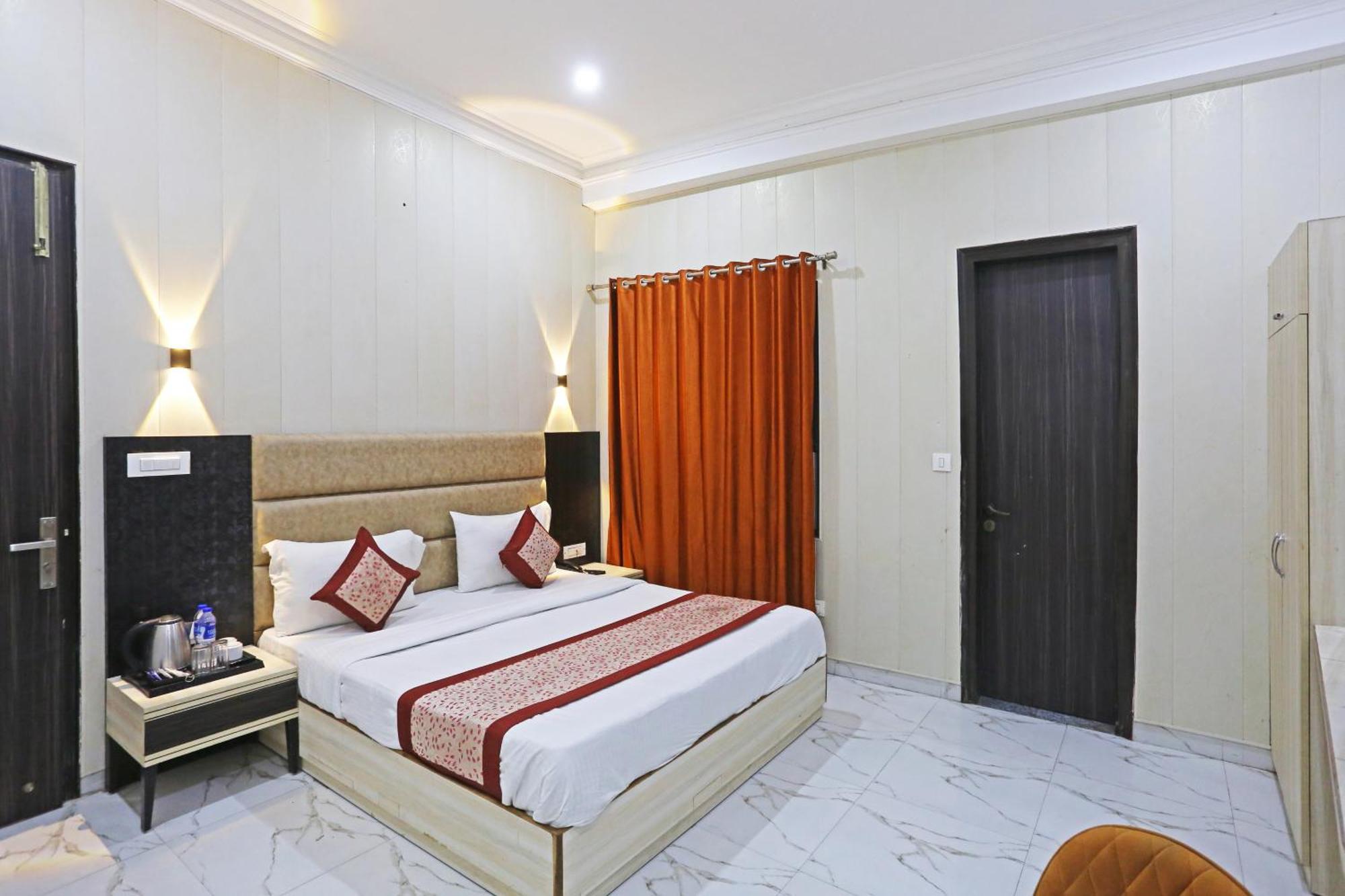 Hotel Almora Sky Near By Delhi International Airport With - Free Airport Pickup And Drop New Delhi Extérieur photo