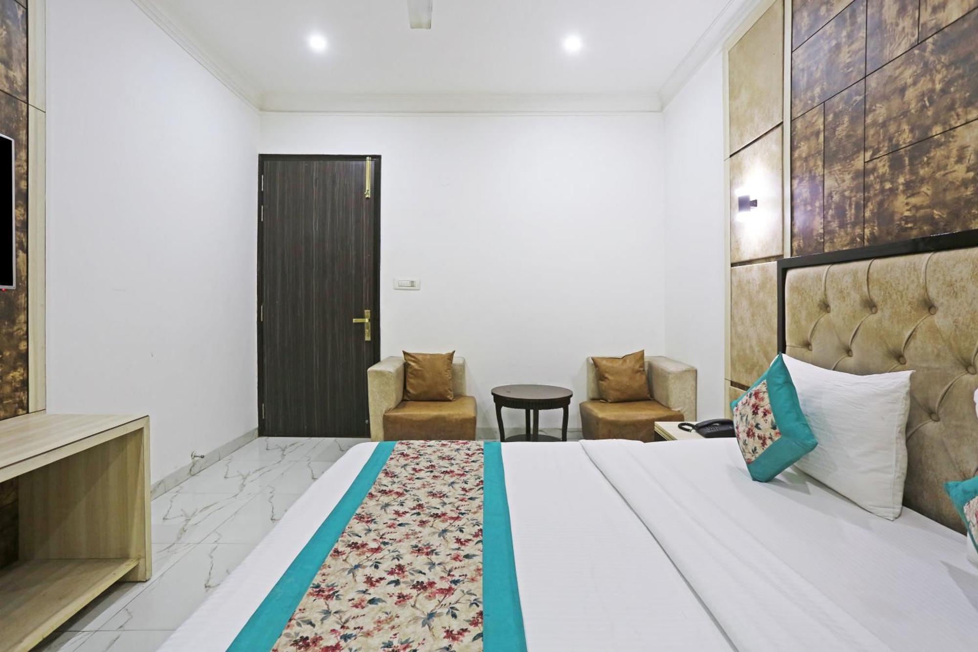 Hotel Almora Sky Near By Delhi International Airport With - Free Airport Pickup And Drop New Delhi Extérieur photo
