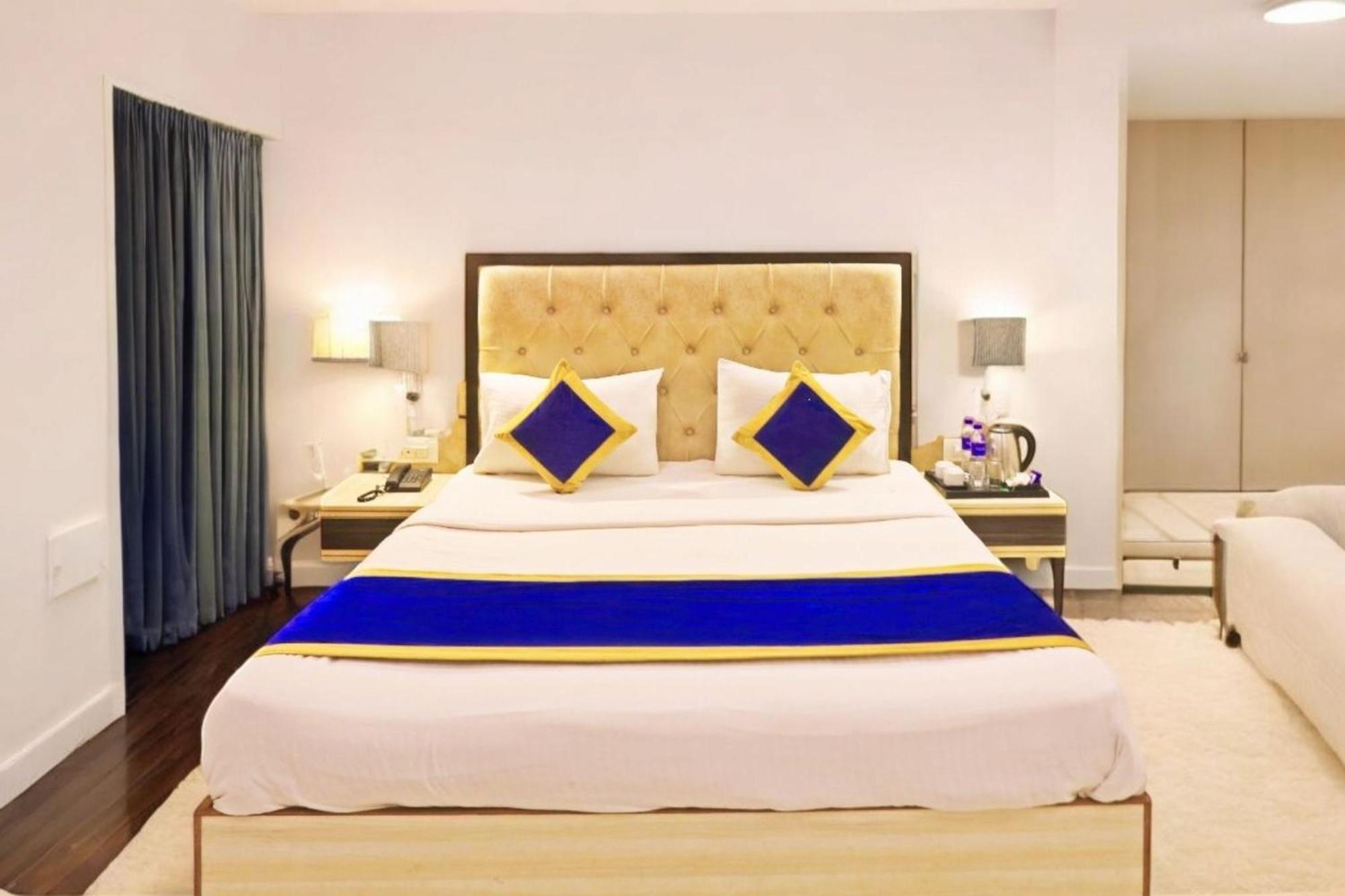 Hotel Almora Sky Near By Delhi International Airport With - Free Airport Pickup And Drop New Delhi Extérieur photo